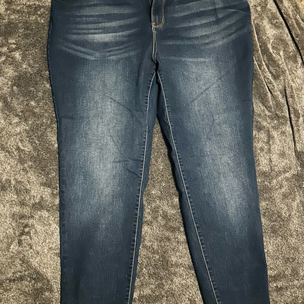 No Boundaries Women's Dark Blue Skinny Jeans